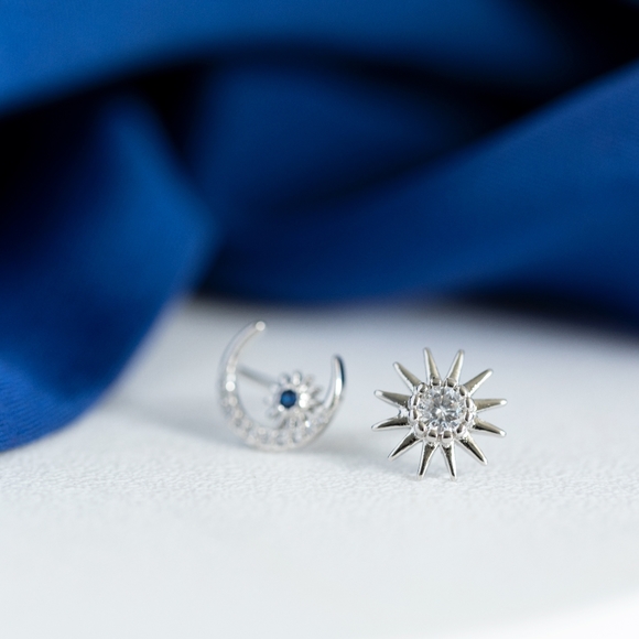 Celestial Studs - Only 1 left! - Picture 4 of 8